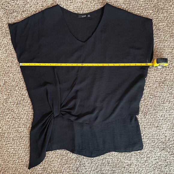 Size XL a.n.a. black short sleeved top with faux wrap front and synched back - Picture 6 of 14
